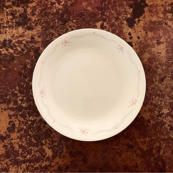 Corelle English Breakfast Place Setting #3 - Picture 5 of 9